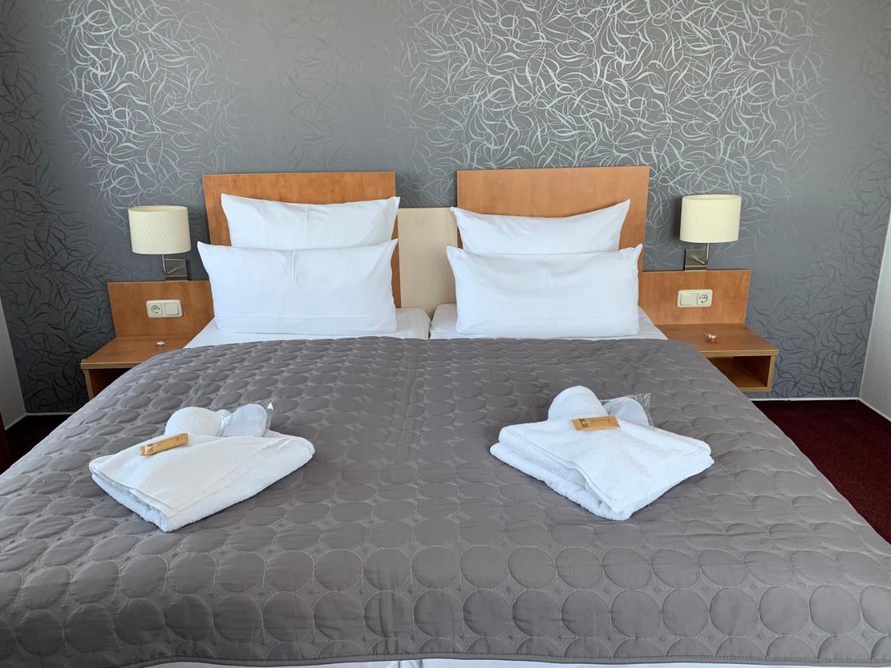 Hotel Ambassador-Ludwigsfelde Dış mekan fotoğraf